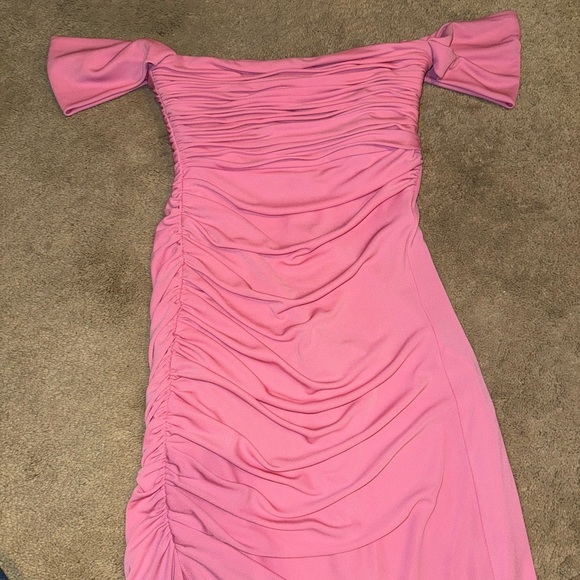 CINQ À SEPT Delaney Off The Shoulder Jersey Dress - Picture 3 of 9